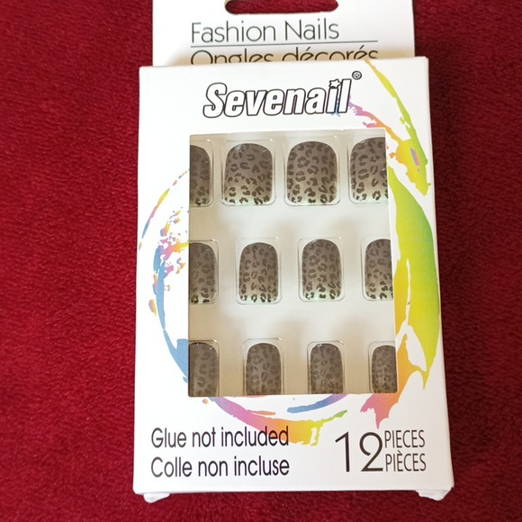 Sevenail 12 piece black leopard print glue not included - Picture 8 of 12